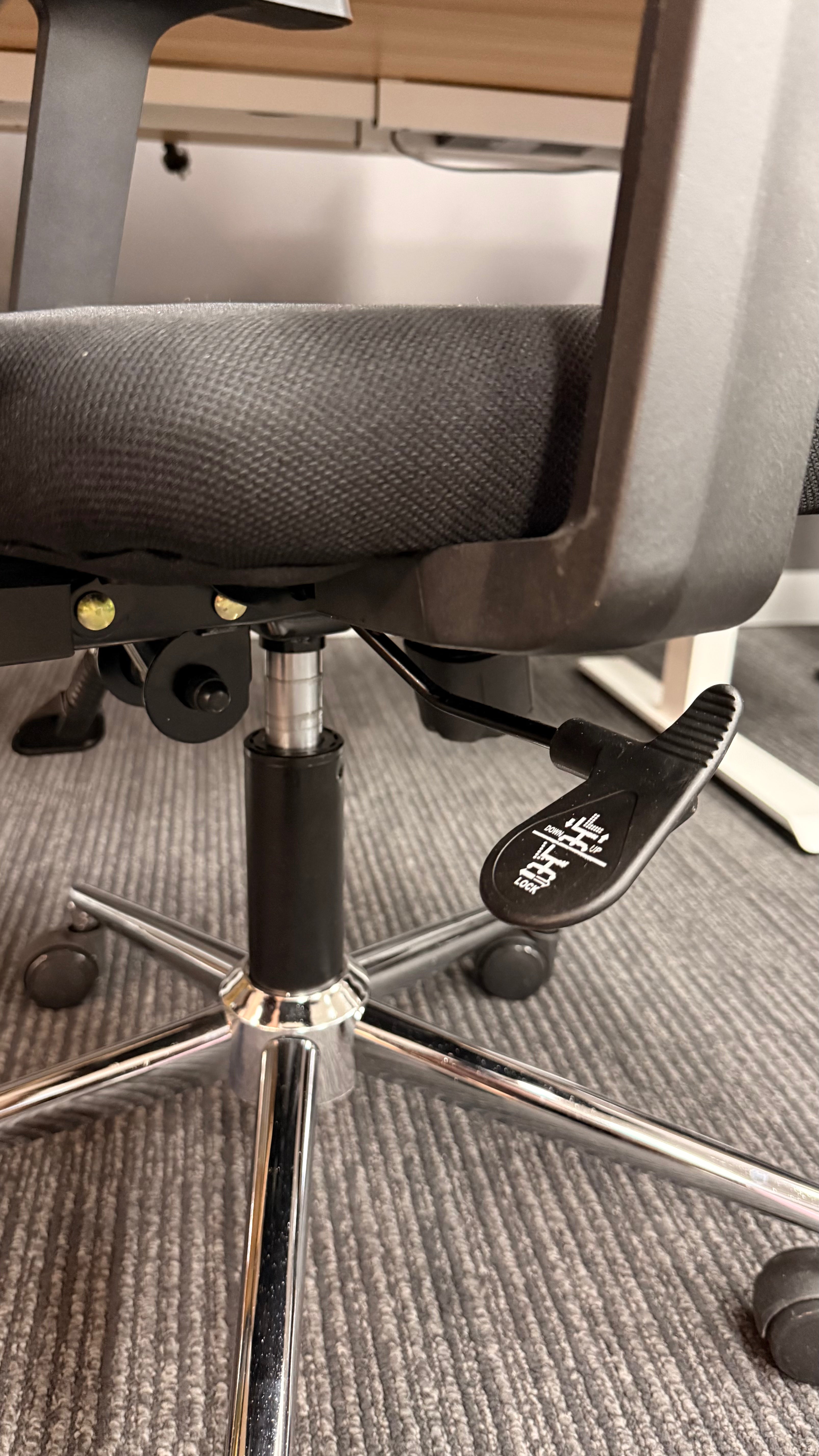 Ergonomic Mesh Office Chair - 846A Black