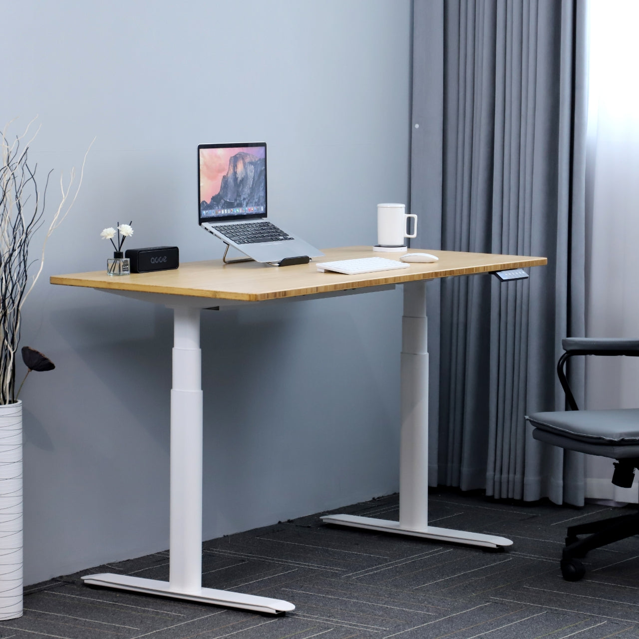 Hardwood Oval Standing Desk