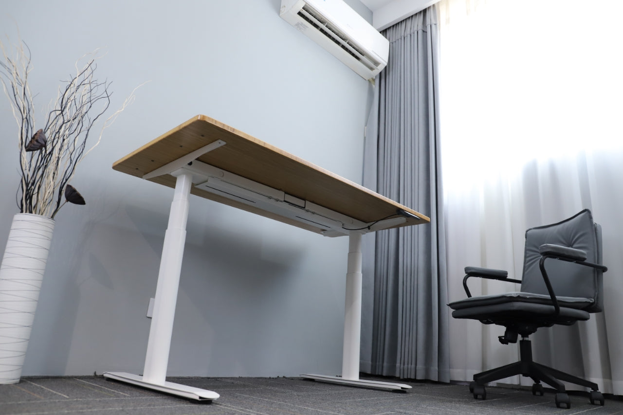 Hardwood Oval Standing Desk